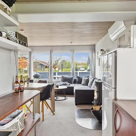 Gorgeous In With Wifi *